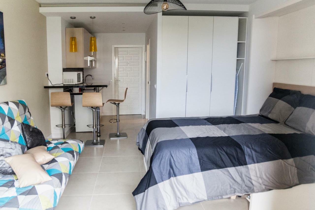 Апартаменти Estudio En Benalbeach Бенальмадена Екстер'єр фото